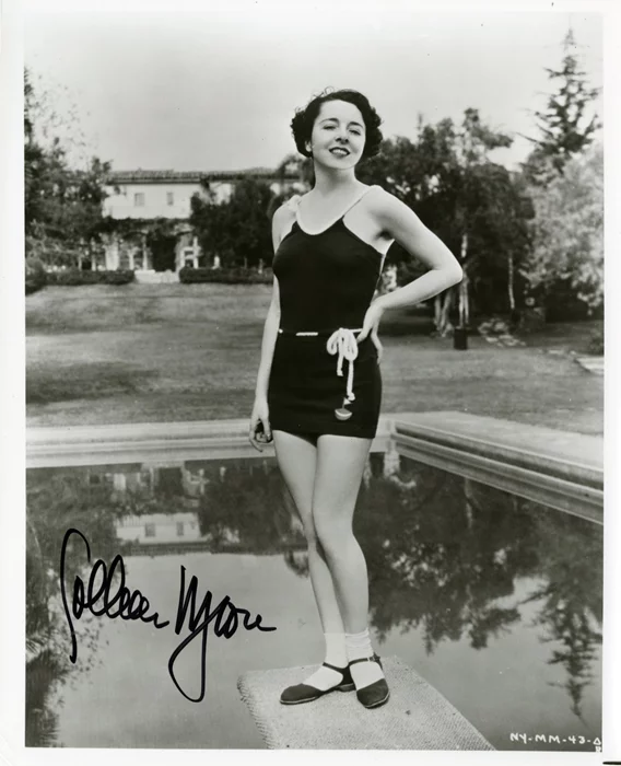 Colleen Moore autograph