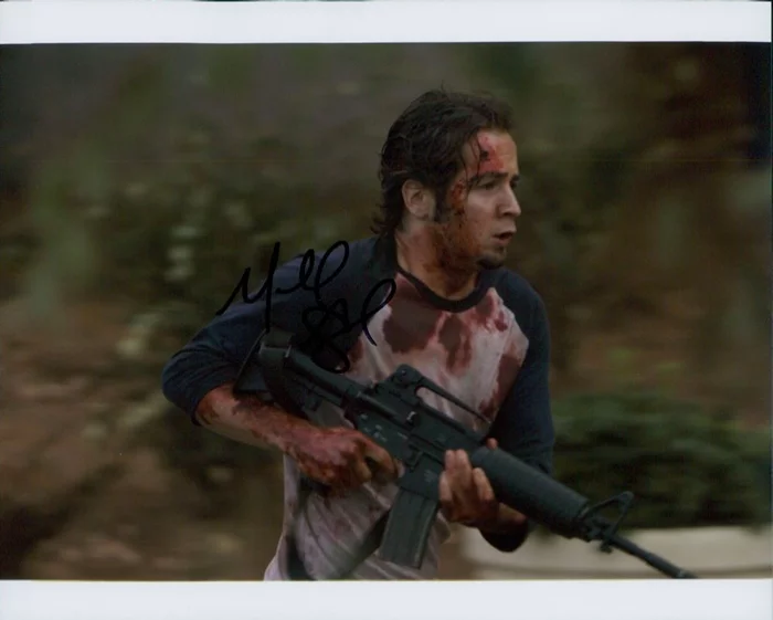 Michael Angarano autograph