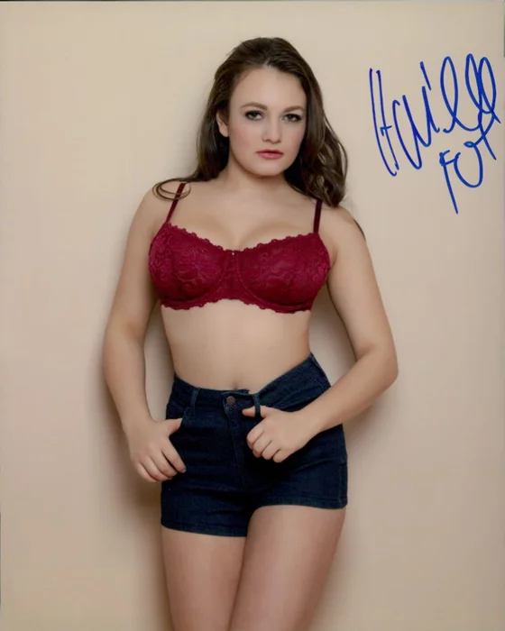 Hailee Fox autograph