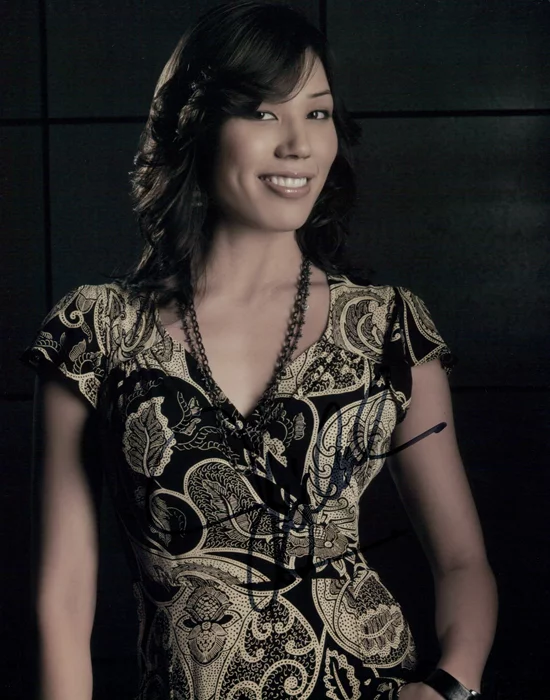 Michaela Conlin autograph