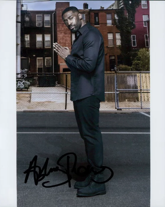 Ashley Thomas autograph