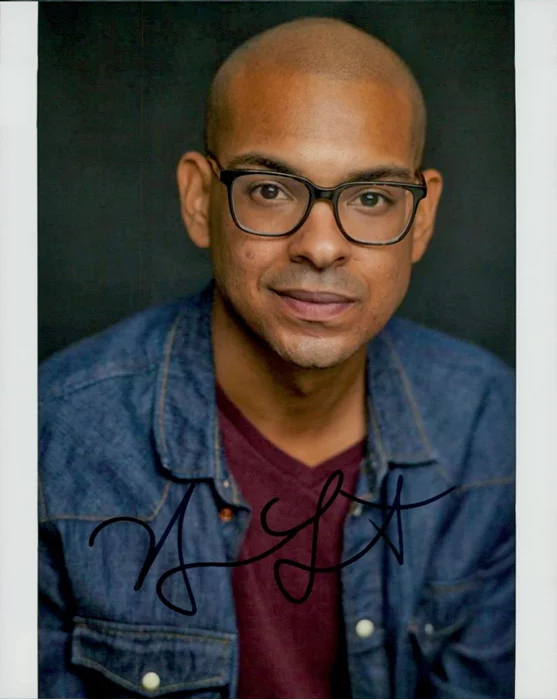 Yassir Lester autograph