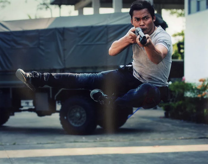 Tony Jaa autograph