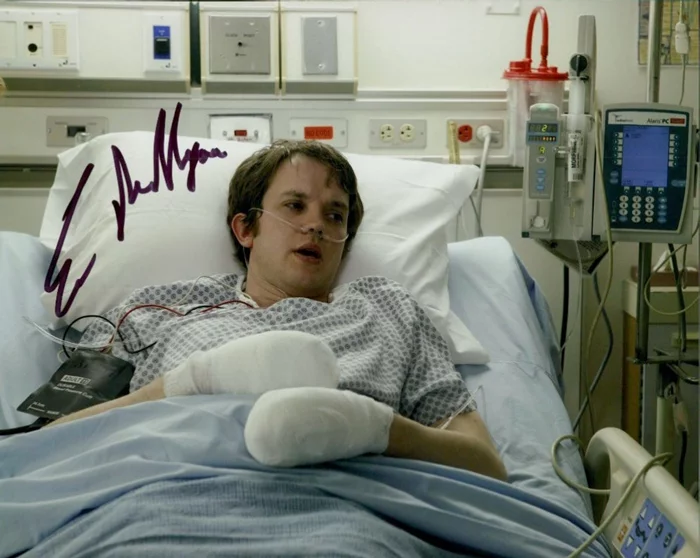 Eric Millegan autograph
