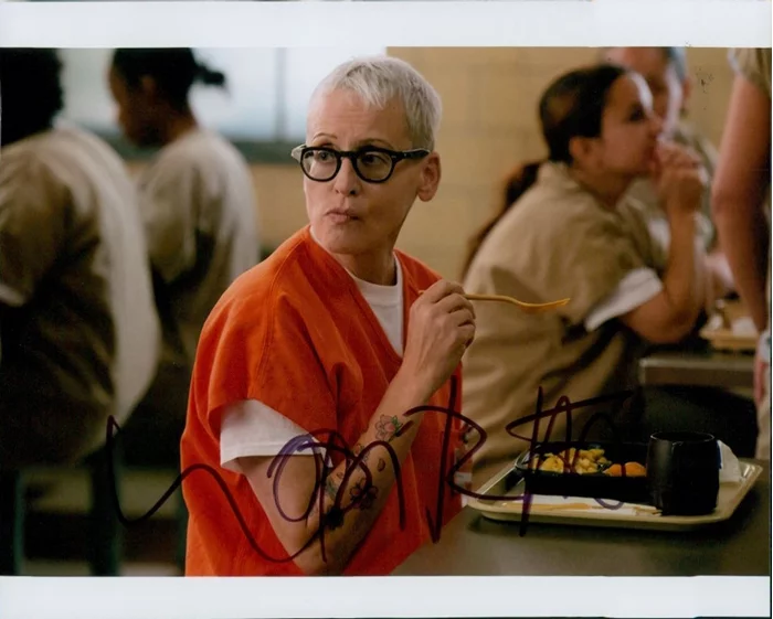 Lori Petty autograph
