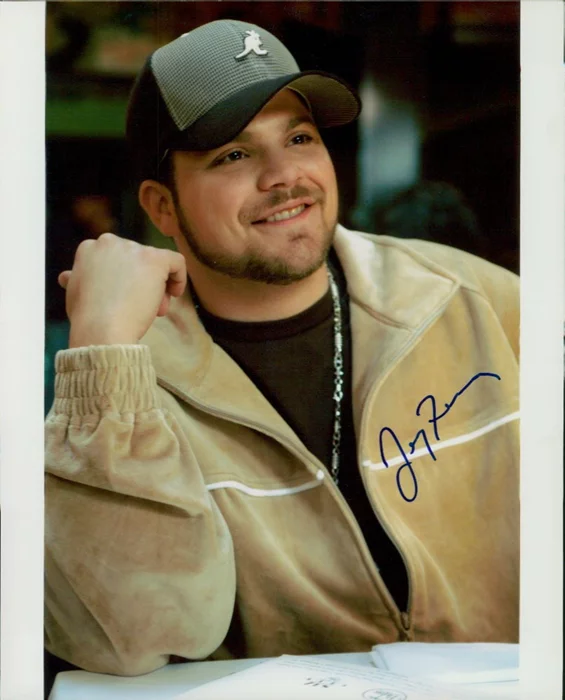 Jerry Ferrara autograph