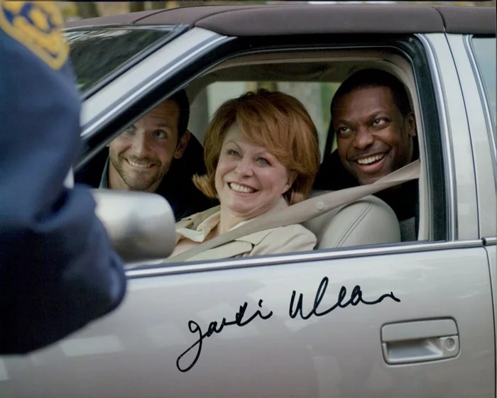 Jacki Weaver autograph