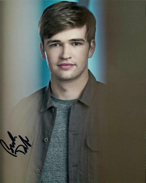 Burkely Duffield autograph