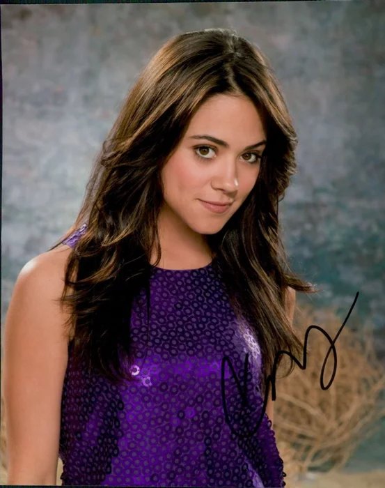 Camille Guaty autograph