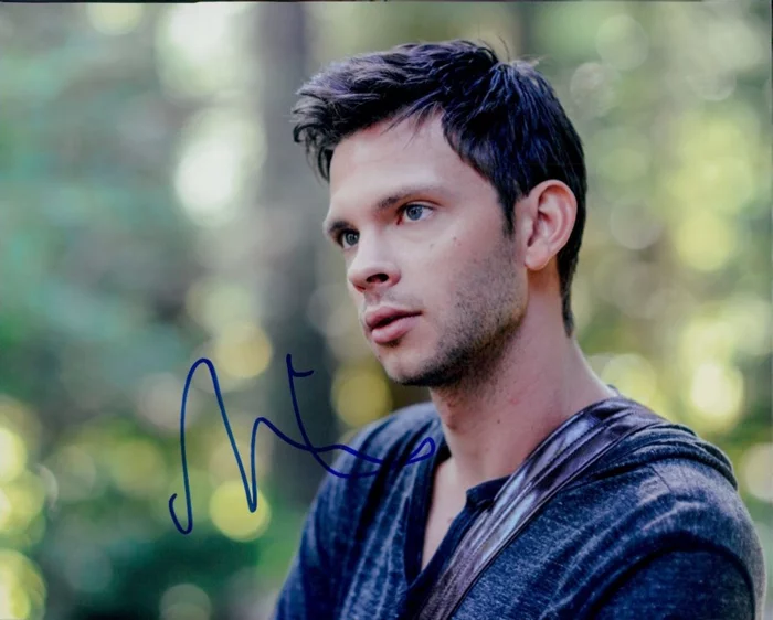 Devon Graye autograph