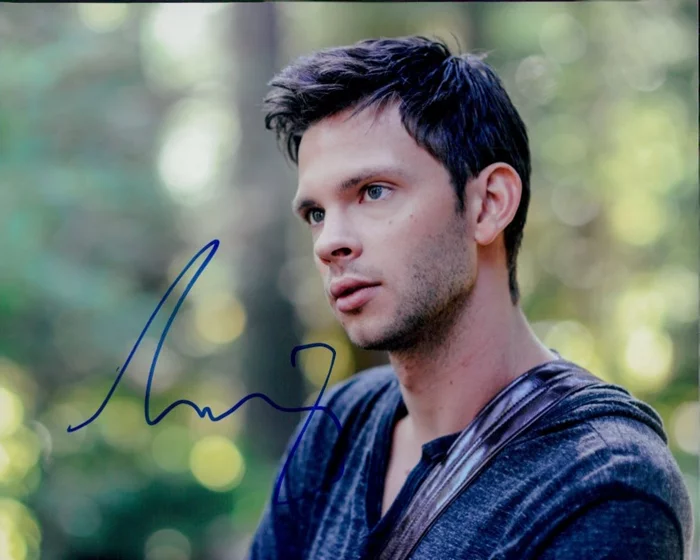 Devon Graye autograph