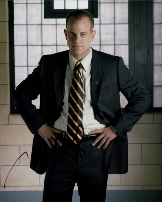 Paul Adelstein autograph
