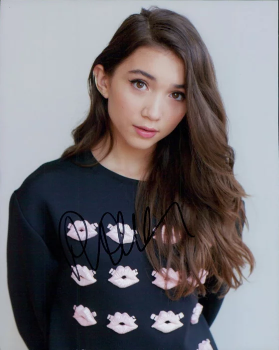 Rowan Blanchard autograph