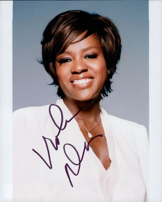 Viola Davis autograph