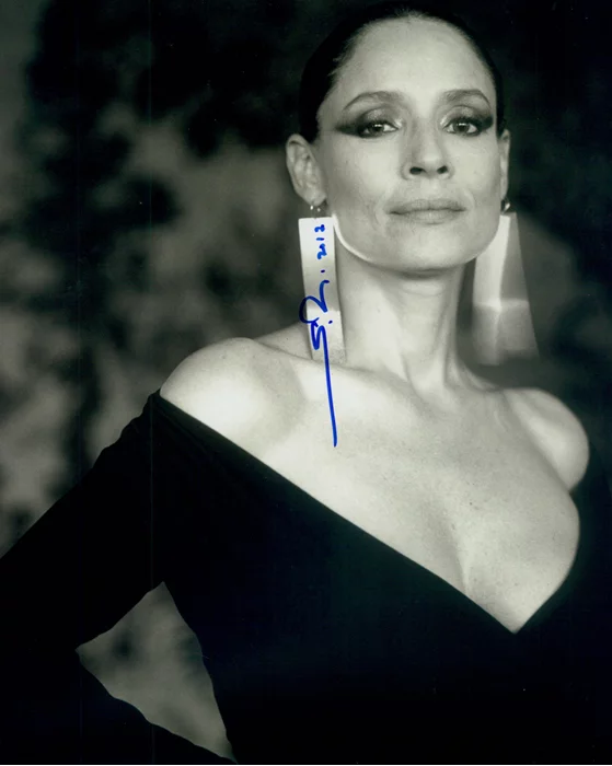 Sonia Braga autograph