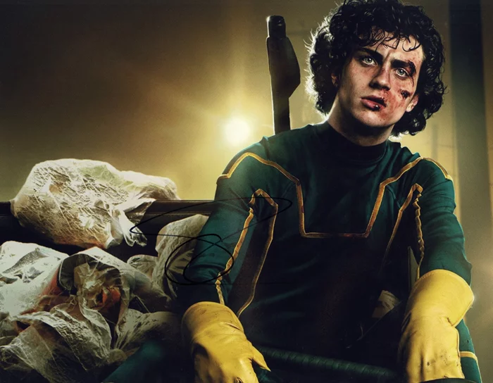 Aaron Taylor-Johnson autograph