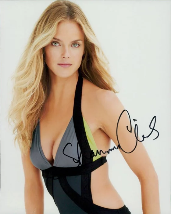 Shannan Click autograph