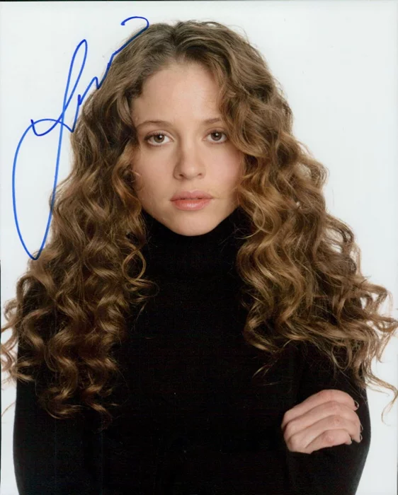 Margarita Levieva autograph