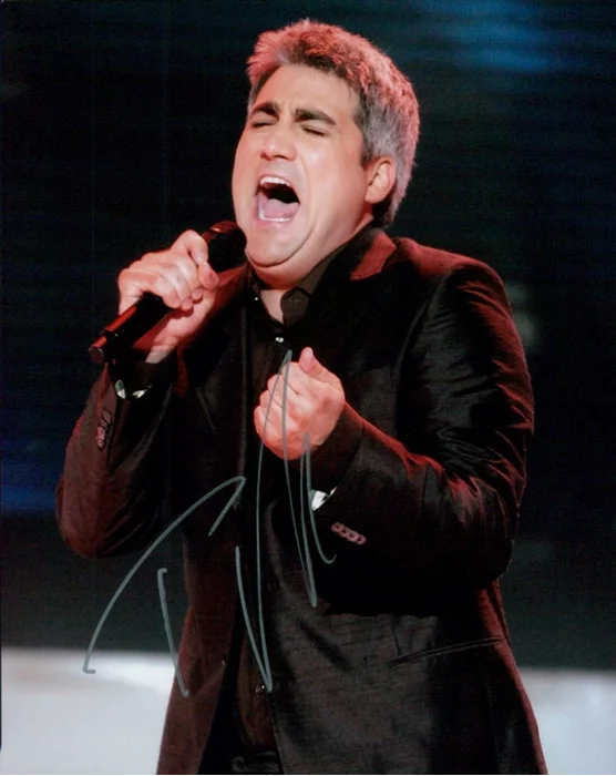 Taylor Hicks autograph