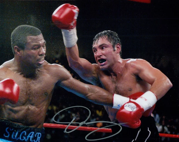 Oscar De La Hoya autograph