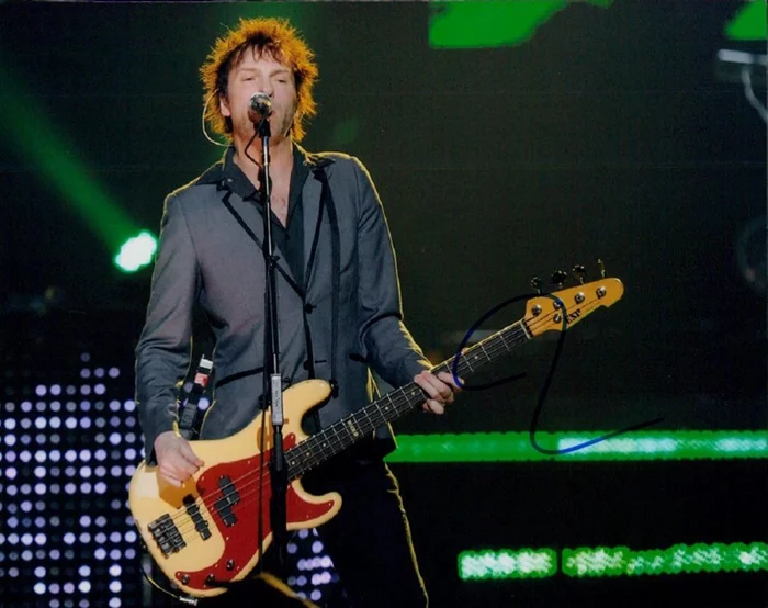 Tommy Trash autograph