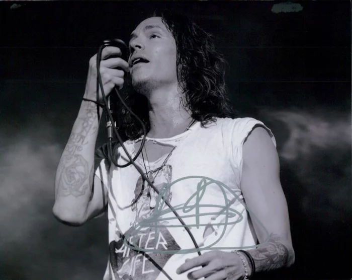 Brandon Boyd autograph