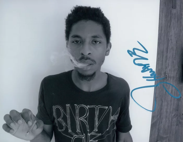 Shwayze autograph