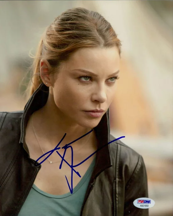 Lauren German autograph