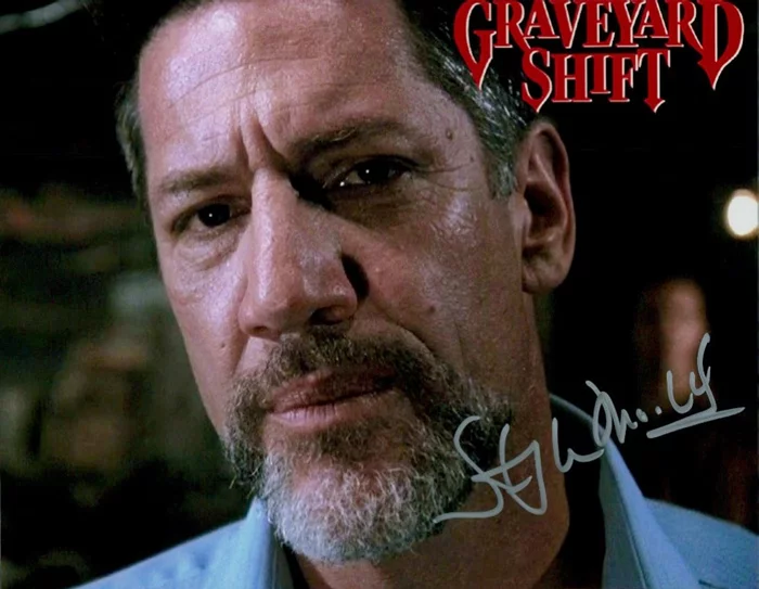 Stephen Macht autograph