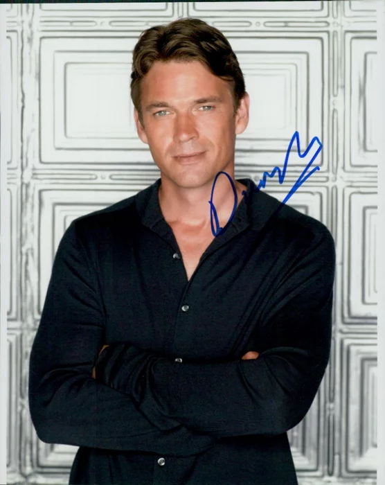 Dougray Scott autograph