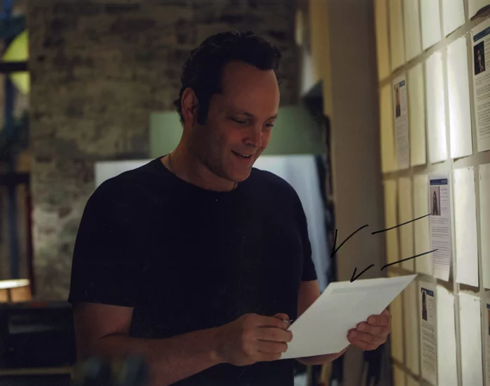 Vince Vaughn autograph