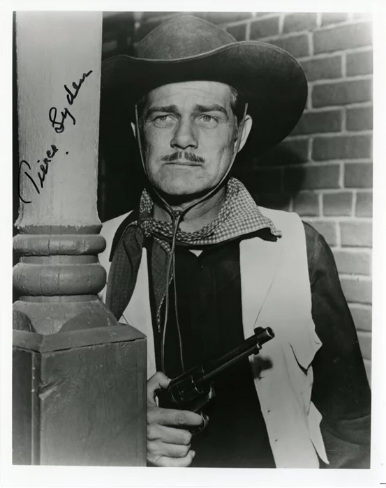 Pierce Lyden autograph