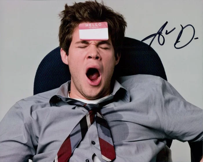 Adam  DeVine autograph