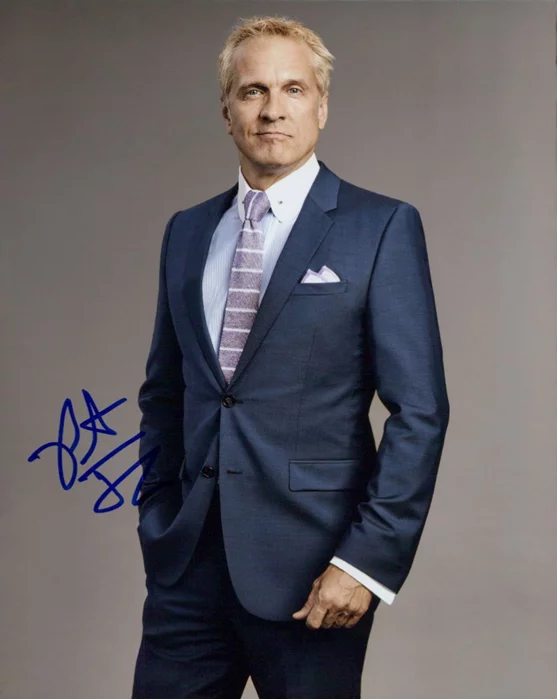 Patrick Fabian autograph