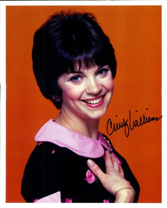 Cindy Williams autograph