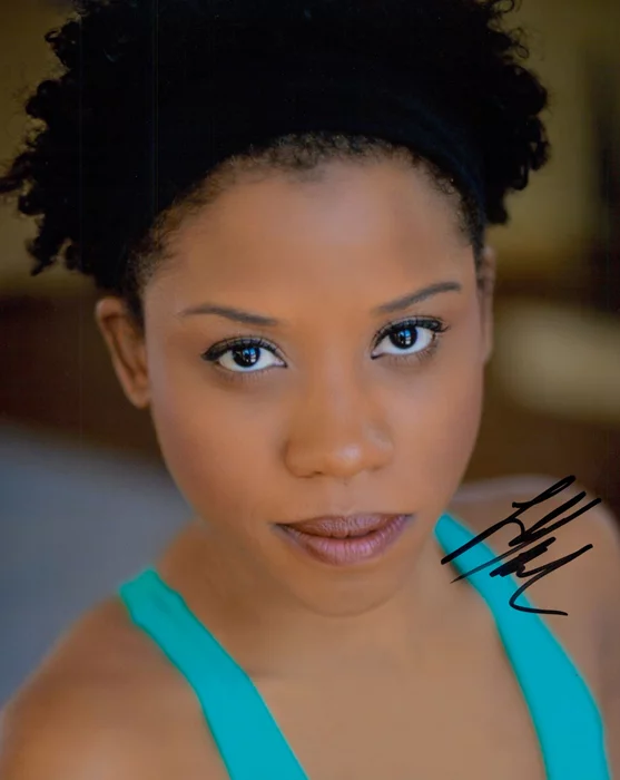 Eleasha Gamble autograph