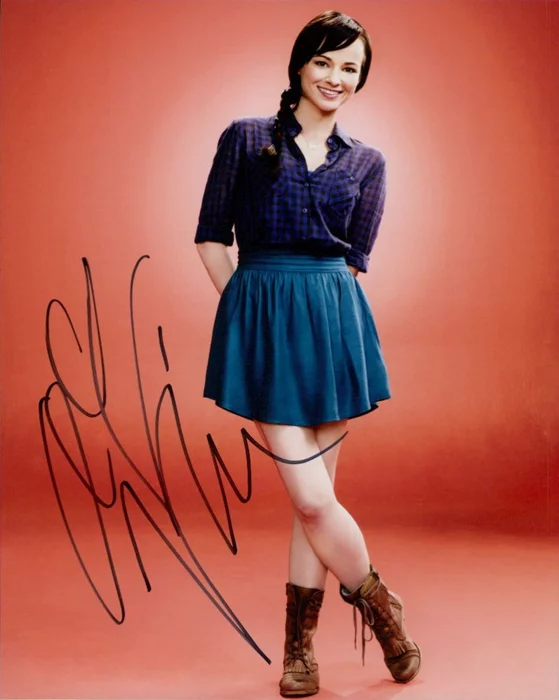 Ashley Rickards autograph