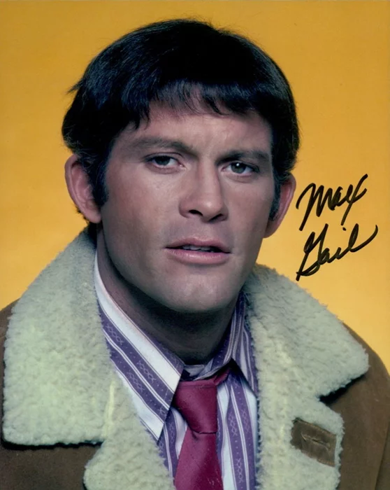 Max Gail autograph