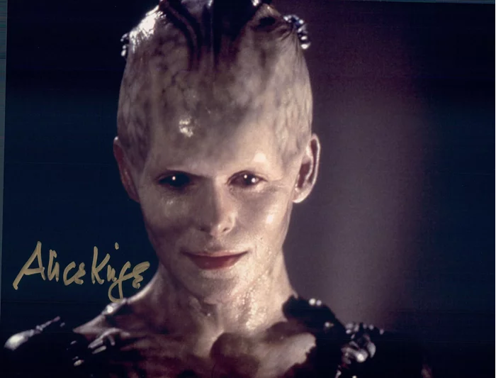Alice Krige autograph