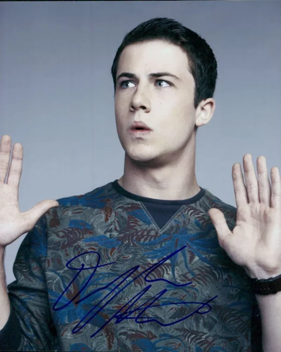 Dylan Minnette autograph