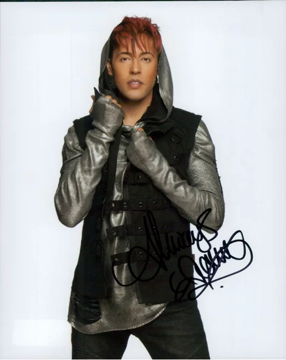 Dario autograph