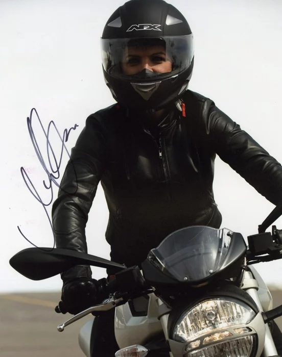 Gina Carano autograph