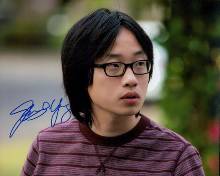 Jimmy O. Yang autograph