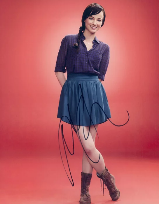Ashley Rickards autograph