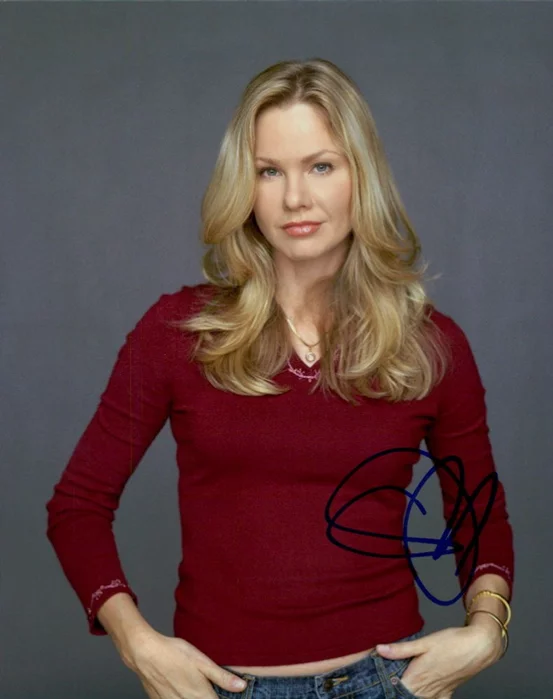 Andrea Roth autograph