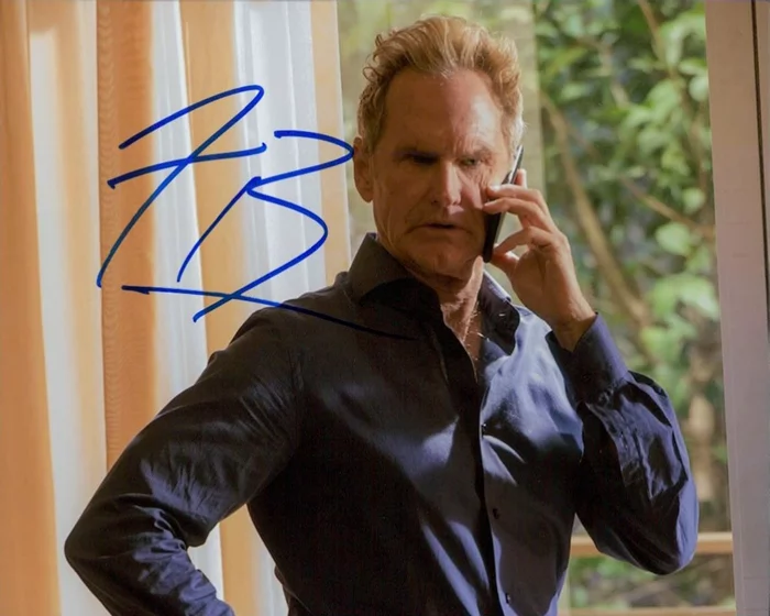 Jere Burns autograph