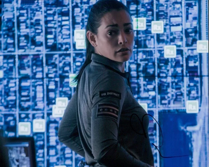 Natalie Martinez autograph