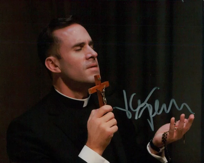 Joe Fiennes autograph