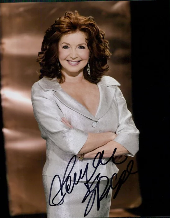 Suzanne Rogers autograph