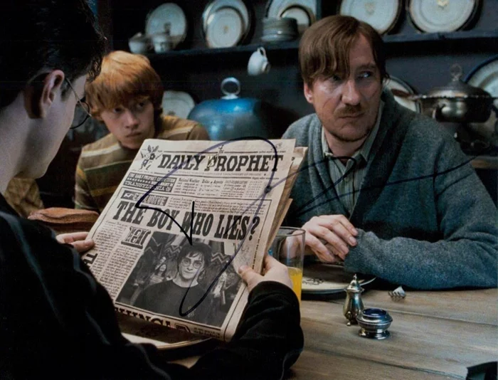 David Thewlis autograph